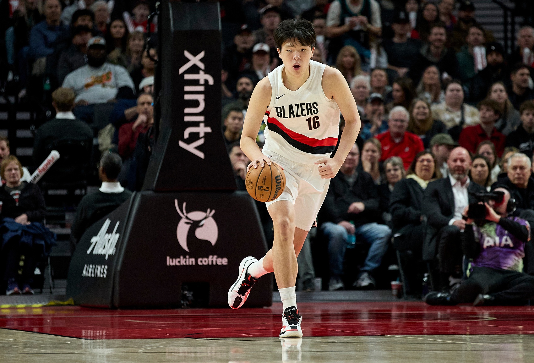 云开体育官网-队记：虽然杨瀚森不能带来很多帮助 但至少没拖后腿 这就是进步