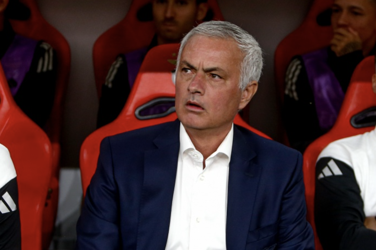 kaiyun-0-2不敌尤文！62岁穆帅崩溃：7轮仅6分+落后晋级区2分 末轮踢皇马